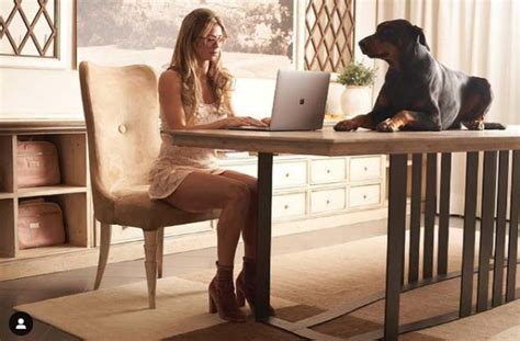 Ng I P L Ng V Khoe Bikini C C L Th Nh N Ufc Su T L V Ng