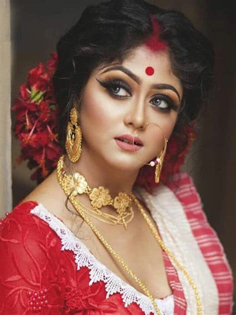 5 Makeup Tips For Durga Puja 2023