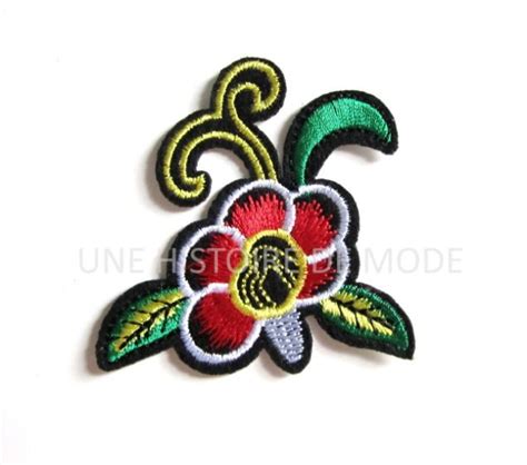 Patch écusson thermocollant fleur exotique à coudre ou repasser 72 x