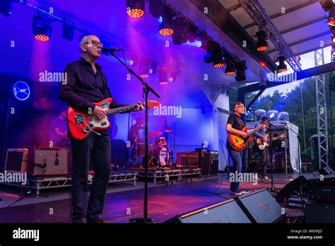 Photographs of Teenage Fanclub at Summer Nights at the Bandstand ...