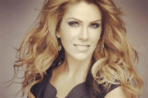 Rocío Sánchez Azuara presume en un ajustado bikini su sexy bronceado