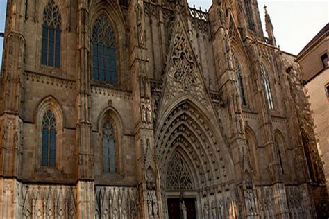 Barcelona - Gothic Quarter, Ribera and Born - Artchitectours