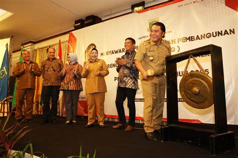 Pj Gubernur Banten Al Muktabar RKPD Provinsi Banten Tahun 2025