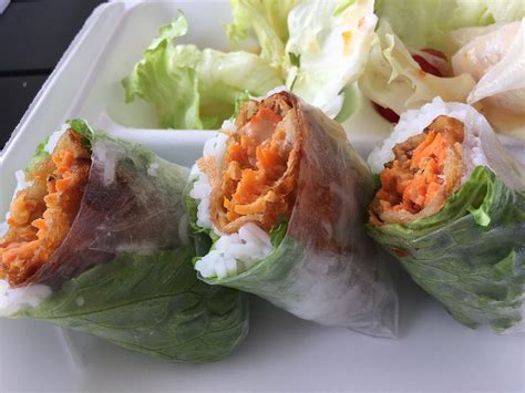 Houston Food Explorers: Wrap & Roll - Fusion Asian Food in Pearland