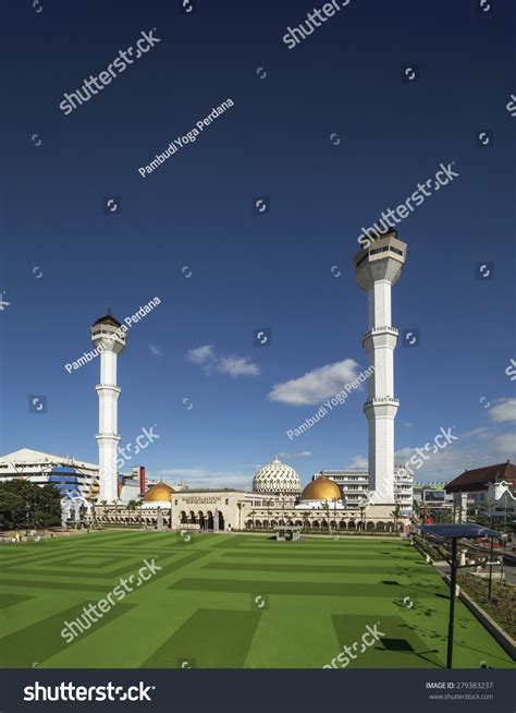 687 Masjid Raya Bandung Images, Stock Photos, 3D objects, & Vectors ...