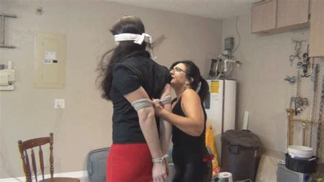 MILF GiGi S Bondage Fantasies EXECUTIVES WIFE HELD FOR RANSOMwmv