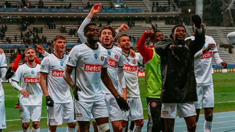 Foot L Om En Coupe Pour Le Fc Annecy