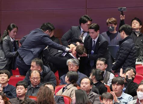 야당 국회의원 끌어낸 대통령실 폭력에 일제히 ‘격분윤 대통령 사과 촉구 민중의소리