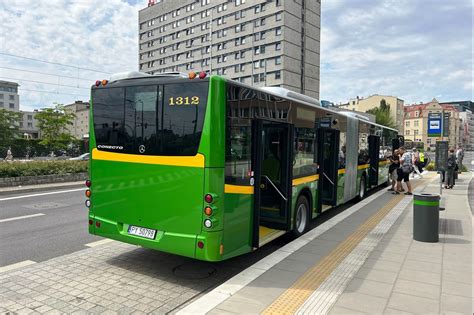 MPK Poznań pokazało przegubowe Mercedesy Conecto G Transport Publiczny