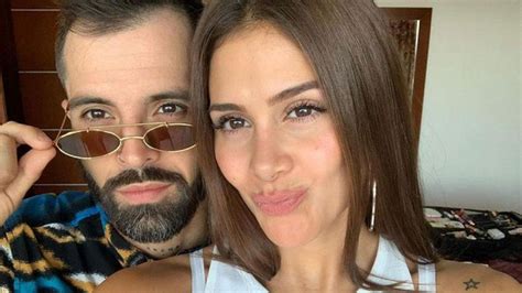 Mike Bahía le pidió matrimonio a Greeicy Rendón en medio de un