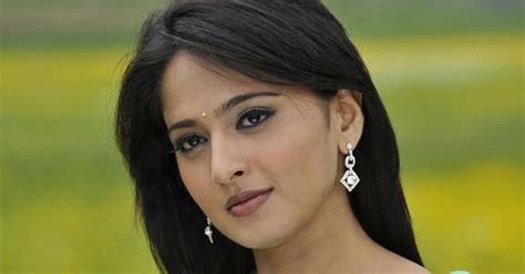Anushka Unseen Hot Pics In Damarukam