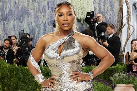 Serena Williams Hits Met Gala In Metallic Dress After Glp 1 Reveal