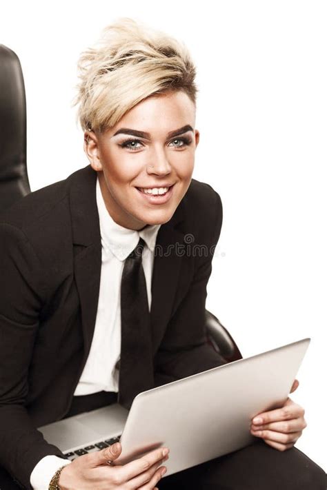 Belle Dame Blonde D affaires Dans Le Costume Noir Image stock Image du beau beauté 83008083