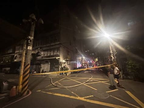 土城大樓疑鋰電池爆炸起火釀3死 空間狹窄、室內梯煙囪效應奪命 新北市 自由時報電子報