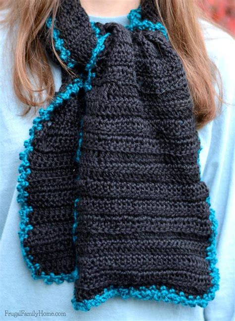 Easy Crochet Texture Scarf with Cute Edging