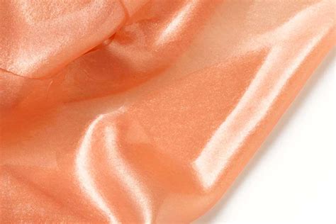 Soins de luxe pour la peau avec 111SKIN – CLINIQUE SKINS