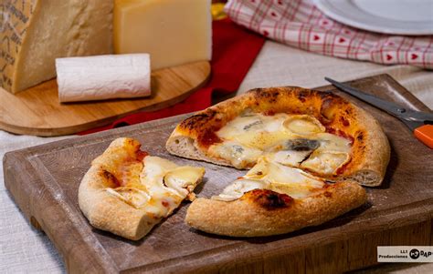 Pizza Cuatro Quesos Casera Receta Italiana F Cil Con Masa Incluida Y