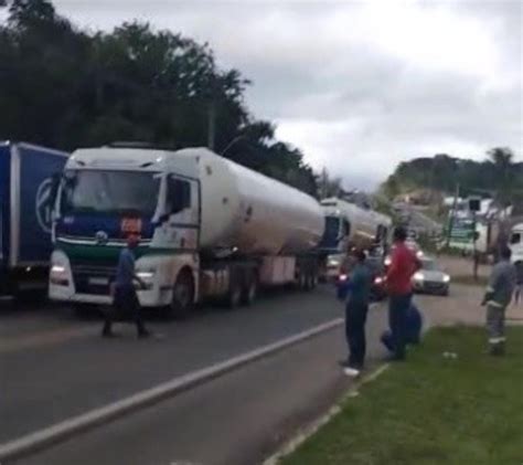 Br Volta A Ser Interditada Por Manifestantes Em Manaus V Deos