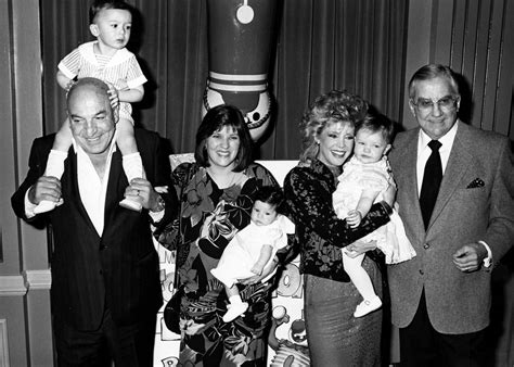 Telly Savalas Had Six Kids With Jennifer The Life Behind The Medusa Muse