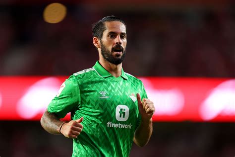 Isco Puts In Another Motm Display For Real Betis In Seville Derby Get