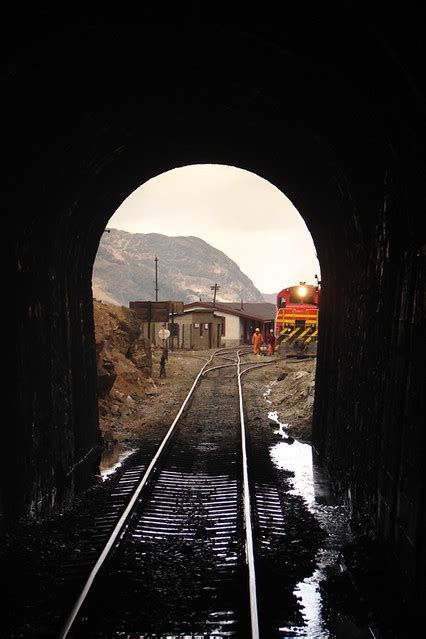 El Tren Entrando A PITS Tren Lima A Huancayo Marco Antonio Flores