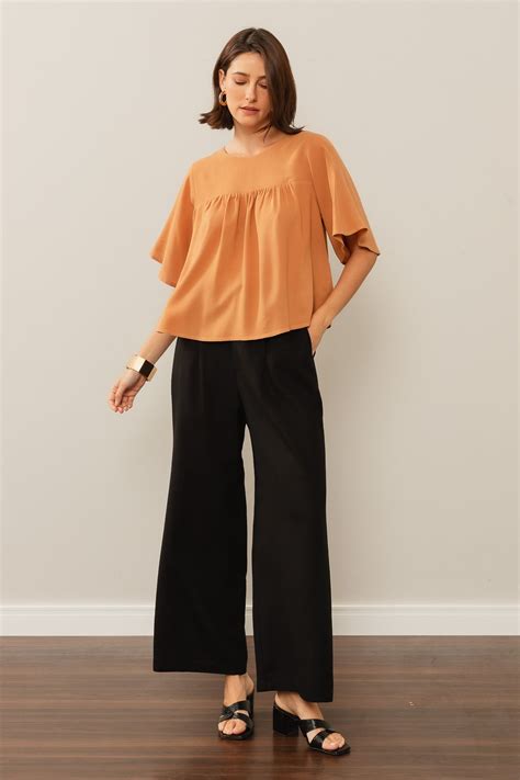 Bata Manga Flare Nude Blue