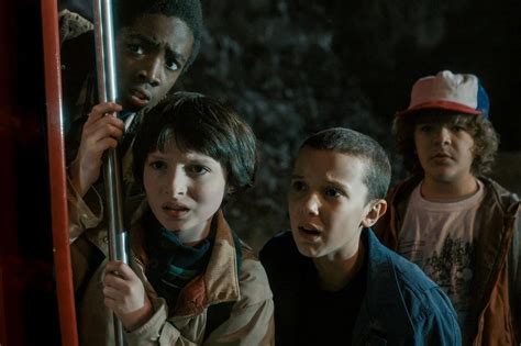 Quando Lançou A Primeira Temporada De Stranger Things - Compare os personagens de "Stranger Things" na primeira e na última ...