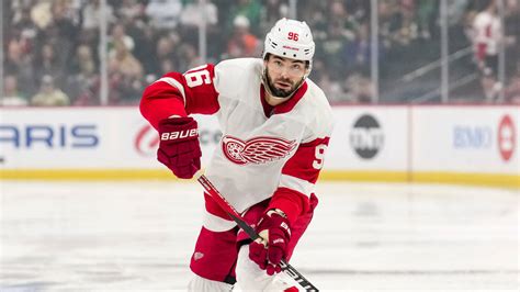 Watch Red Wings Jake Walman Brings The Griddy To The Nhl Trendradars