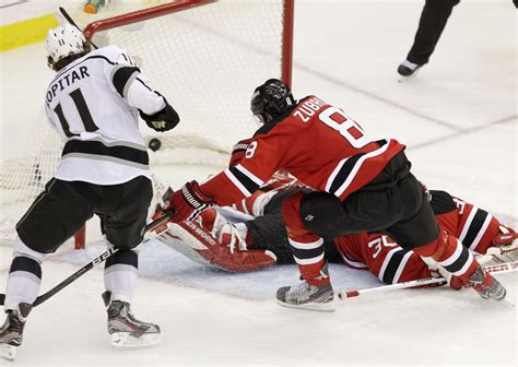 Anze Kopitars Ot Goal Lifts Los Angeles Kings Over New Jersey Devils 2