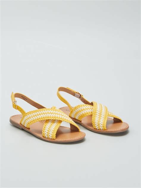 Sandalias Planas Con Tiras Cruzadas AMARILLO Kiabi 12 00