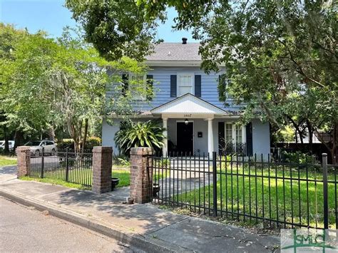 1802 E Henry St Savannah Ga 31404 ®