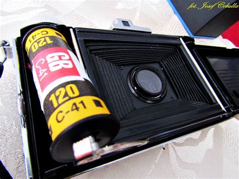 120 Film: The History and Characteristics of Medium · Lomography