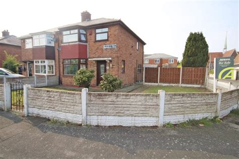 Ambleside Crescent Warrington Wa2 3 Bed Semi Detached House £155 000