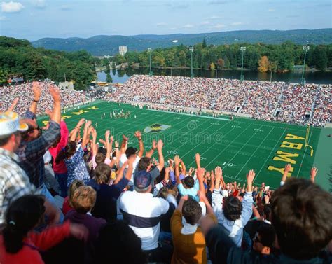 Crowd at Football Game editorial photo. Image of pastime - 23147781