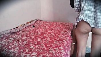 Colegiala de años follada en el aula XVIDEOS