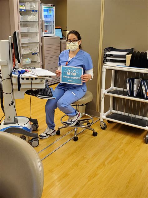 UChicago... - UChicago Medicine AdventHealth Hinsdale
