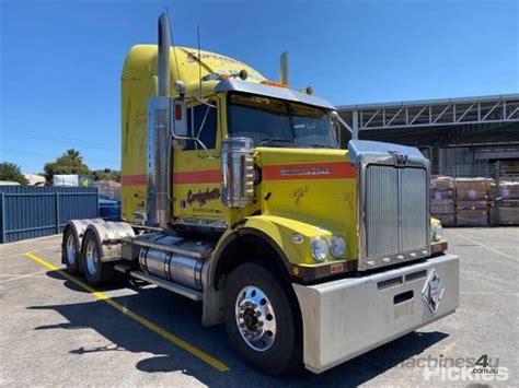 Buy Used Western Star Fx Constellation Semi Trailer Truck In