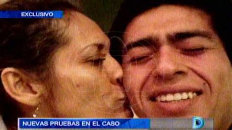 Caso Marco Arenas Pnp Evalúa 100 Videos De Peleas Con Su Mamá Lima