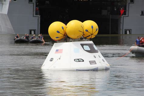 Nasa Us Navy Test Demonstrates Water Recovery Of Orion Crew Capsule