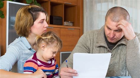 Mehr Familien In Deutschland Von Armut Betroffen Als Angenommen