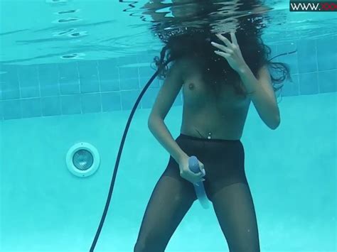 Hot Underwater Dildo With Diana Free Porn Videos YouPorn