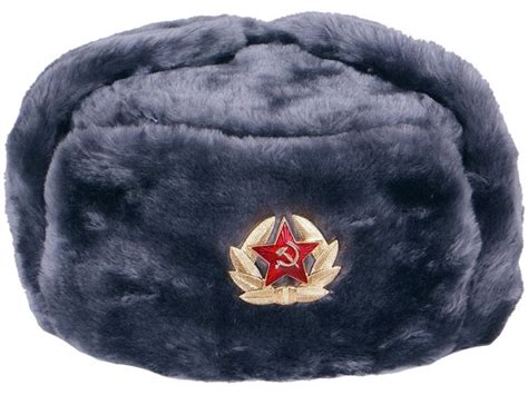 Шапка ушанка серая с кокардой
