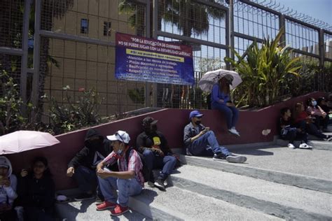 Egresados Normalistas Exigen Al Gobierno Entrega De Plazas El Sol De