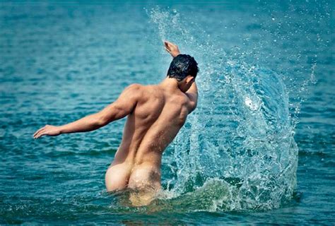 Guys Diving Naked 32 Photos Porn Photo