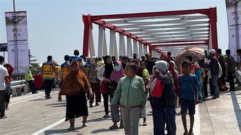 Beroperasi Kembali Jembatan Jongbiru Pangkas Waktu Perjalanan Dari