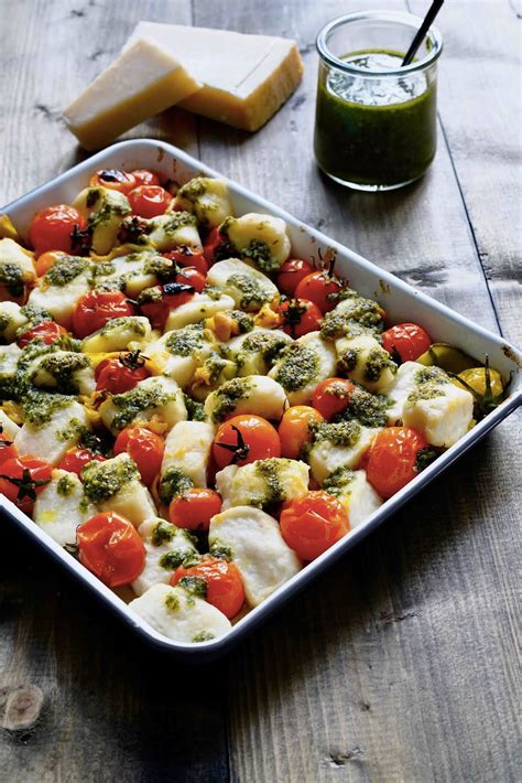 Gnocchis De Ricotta Au Pesto Et Aux Tomates On Dine Chez Nanou