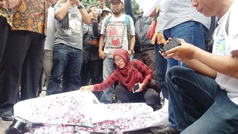 Begini Kesaksian Wartawan Korban Kekerasan Aparat Saat Meliput Aksi