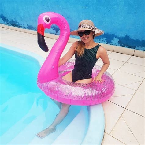 Boia Flamingo Rosa C Glitter Grande Piscina Infl Vel Cm Mercadolivre