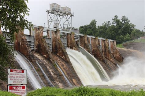 Oxford Dam With Gates Open Catawba Alexander Counties Nc Flickr