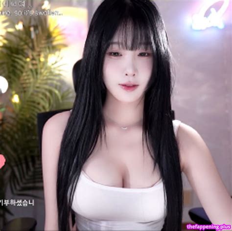 Han Kyung Seonuw Woohankyung Nude OnlyFans Photo 42 The